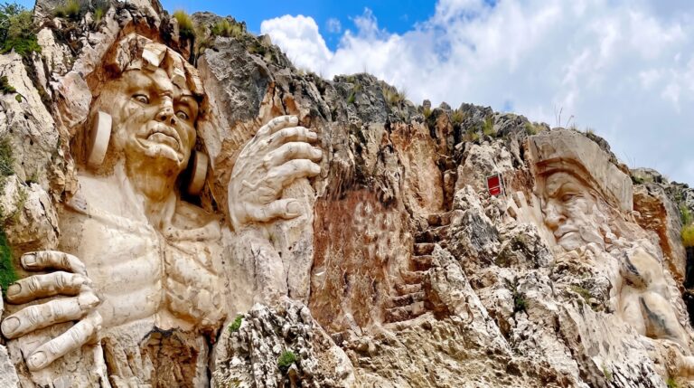 Tour en Cuatrimotos: Morada de los Dioses + Laguna Piuray (Medio Día) 3