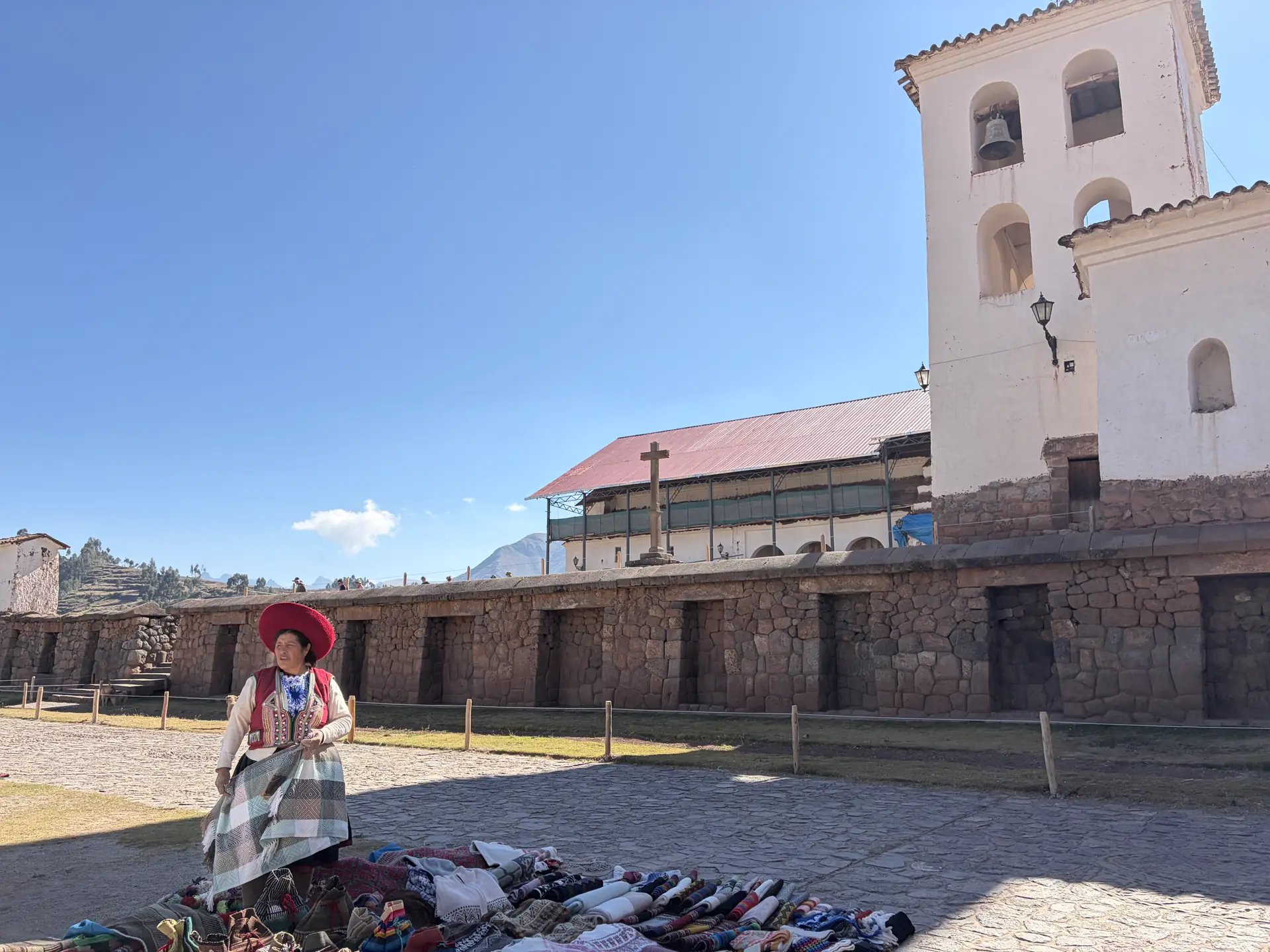 What to See in Chinchero: Archaeological Park, Colonial Church, Textiles and Hours